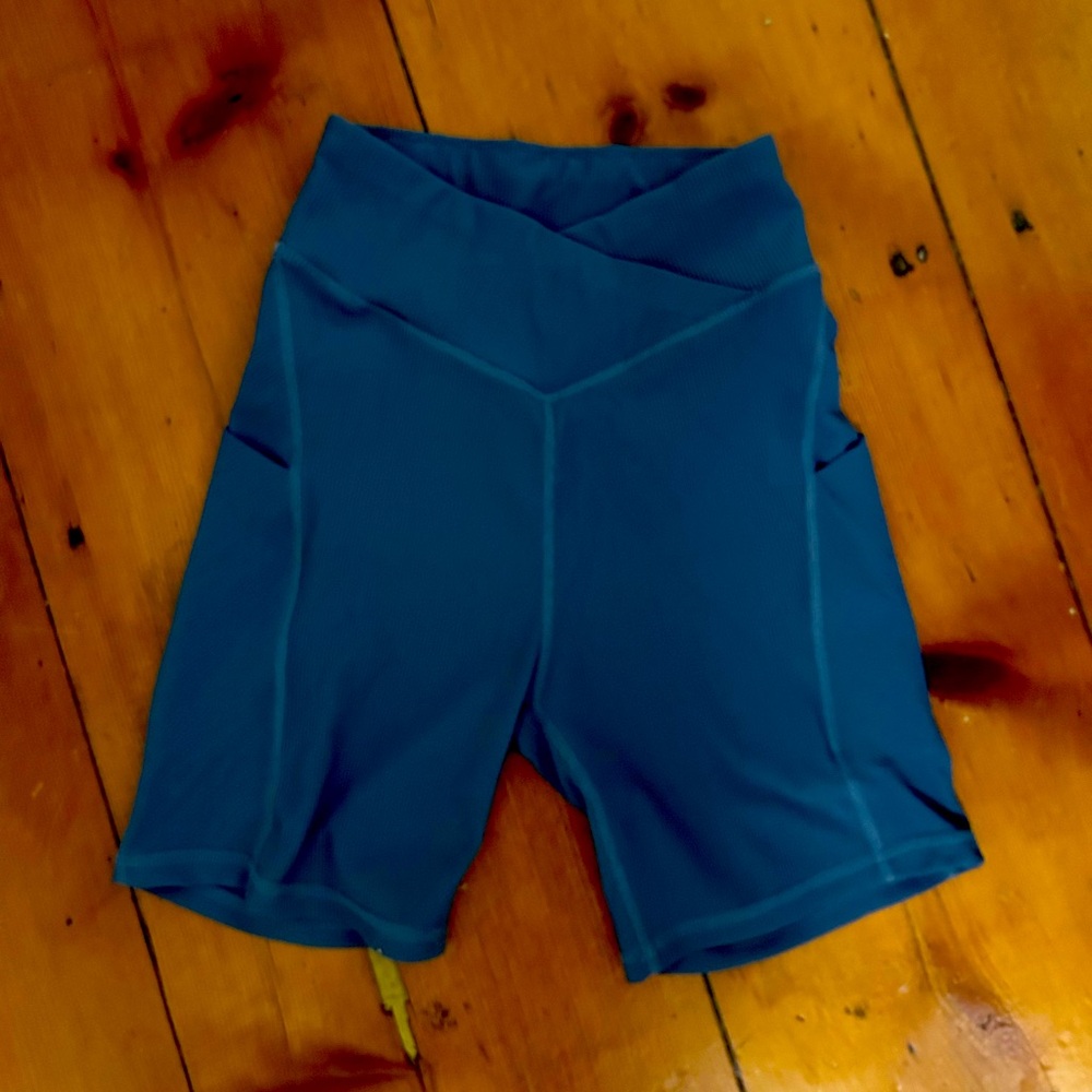 Amazon Ribbed Biker Short w/ Pockets